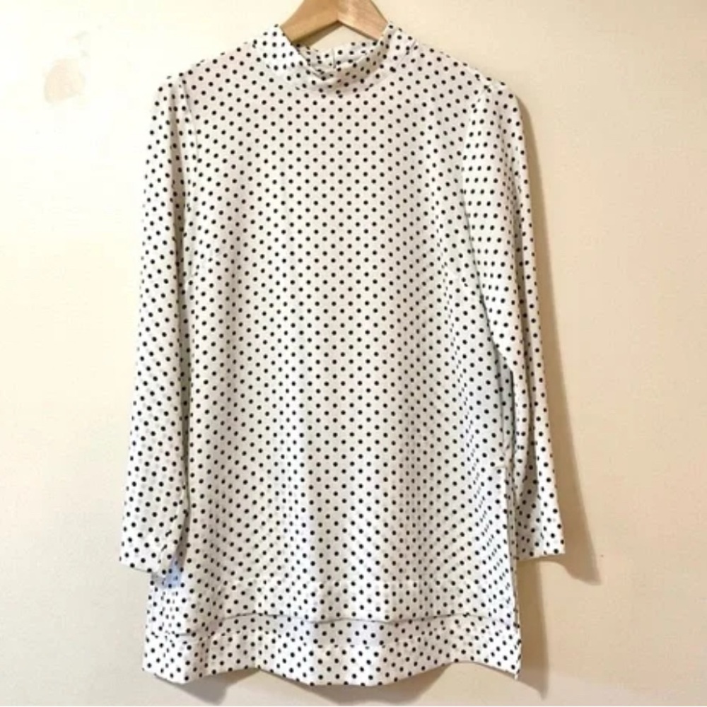 H&M Mock Neck Minimalist Polka Dot Blouse, Flowy Long length Side Slits sz 4